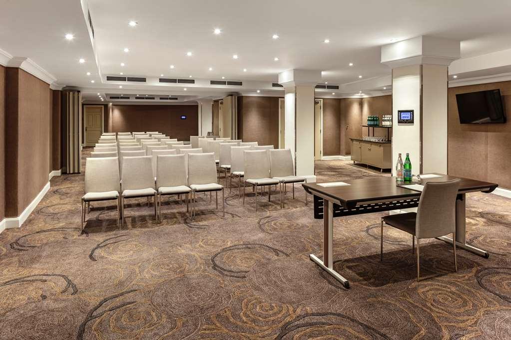 Radisson Blu Hotel, Tottenham Court Road - Formerly Kenilworth London